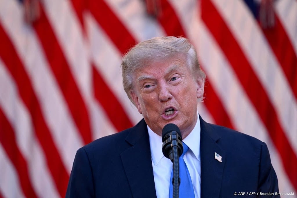 Trump vraagt hooggerechtshof om beperken poststemmen toe te staan