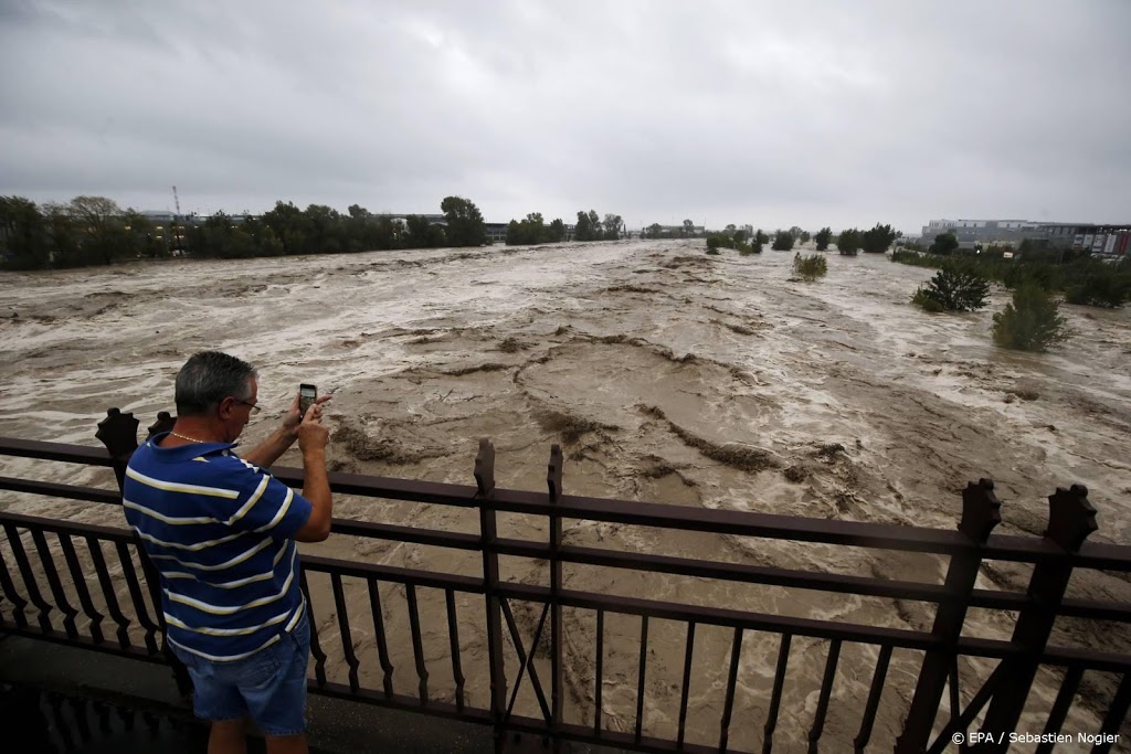 Grote schade en vermisten door overstromingen in regio Nice