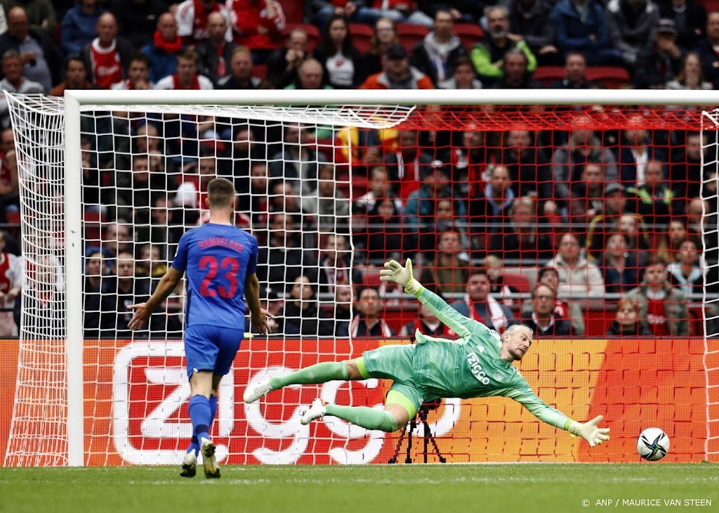 Ajax lijdt tegen FC Utrecht eerste nederlaag (0-1) in Eredivisie