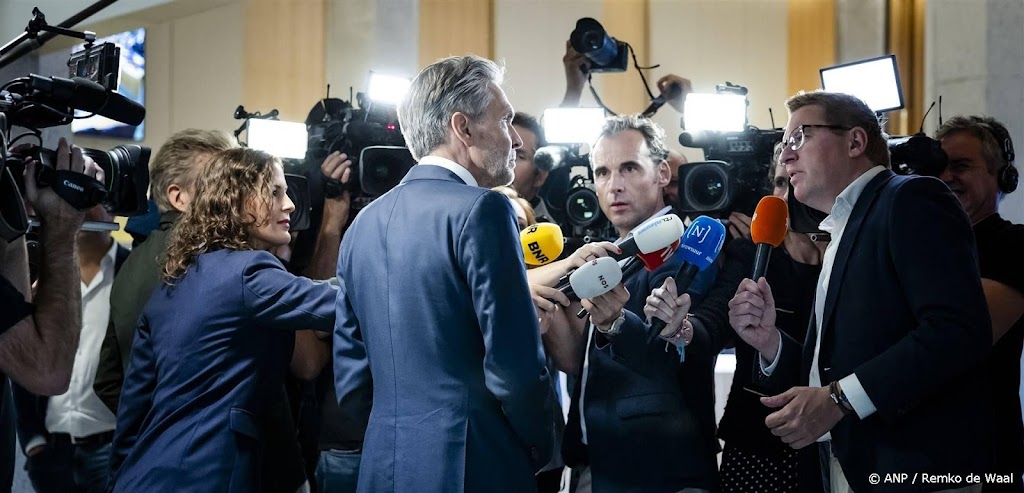 Onderzoekers: kabinet moet media sterker maken tegenover big tech