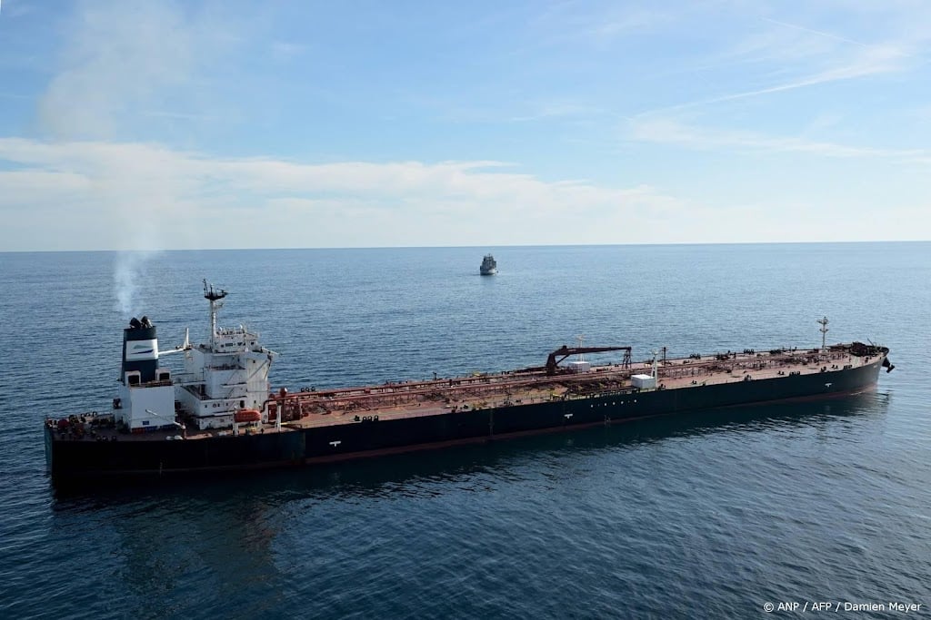 Boot Russische schaduwvloot verlaat Frankrijk, kapitein weer vrij