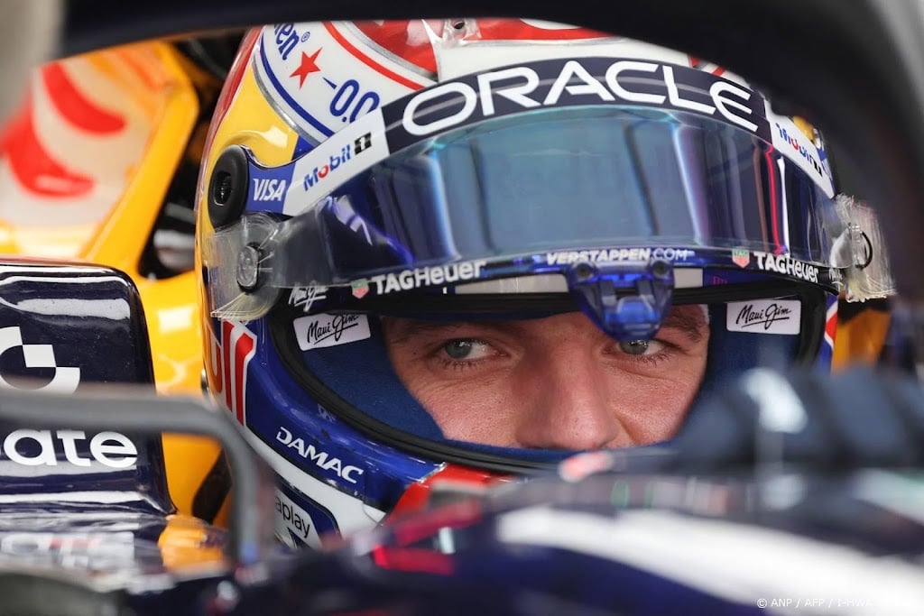 Verstappen rijdt tweede tijd in derde training Sepang