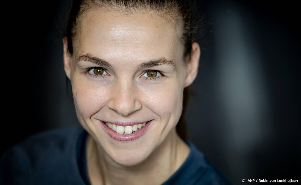 Smits is klaar voor leidende rol bij handbalsters op EK