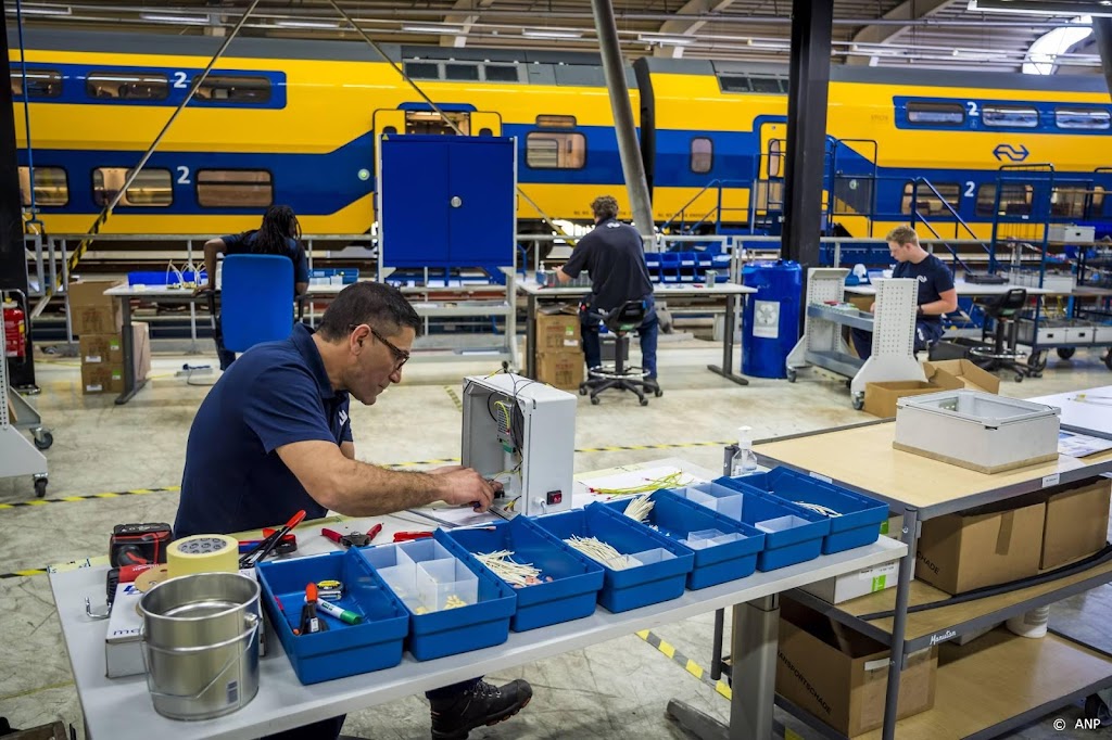 NS zet statushouders in als monteur 