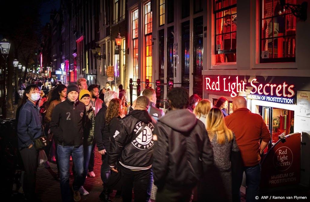 Politie pakt 63 personen bij driedaagse actie Amsterdamse Wallen