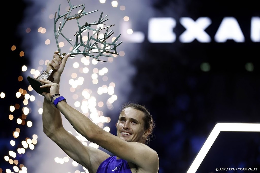 Zverev gunt Humbert in finale in Parijs maar vier games