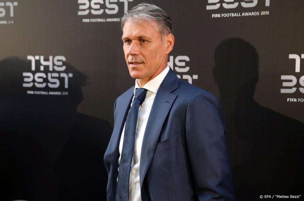 Marco van Basten digitaal geschorst bij FIFA