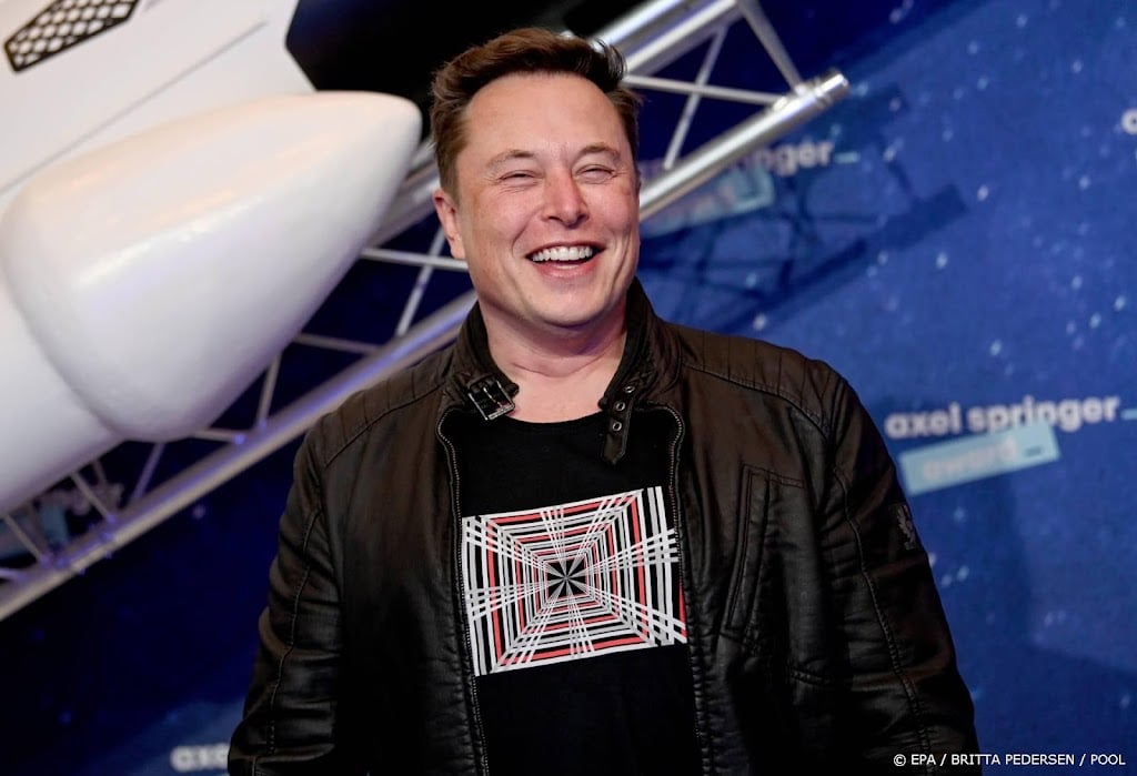 Musk verkoopt voor 1 miljard dollar aan aandelen Tesla