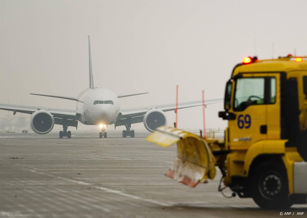 Schiphol: sneeuwvloot staat paraat