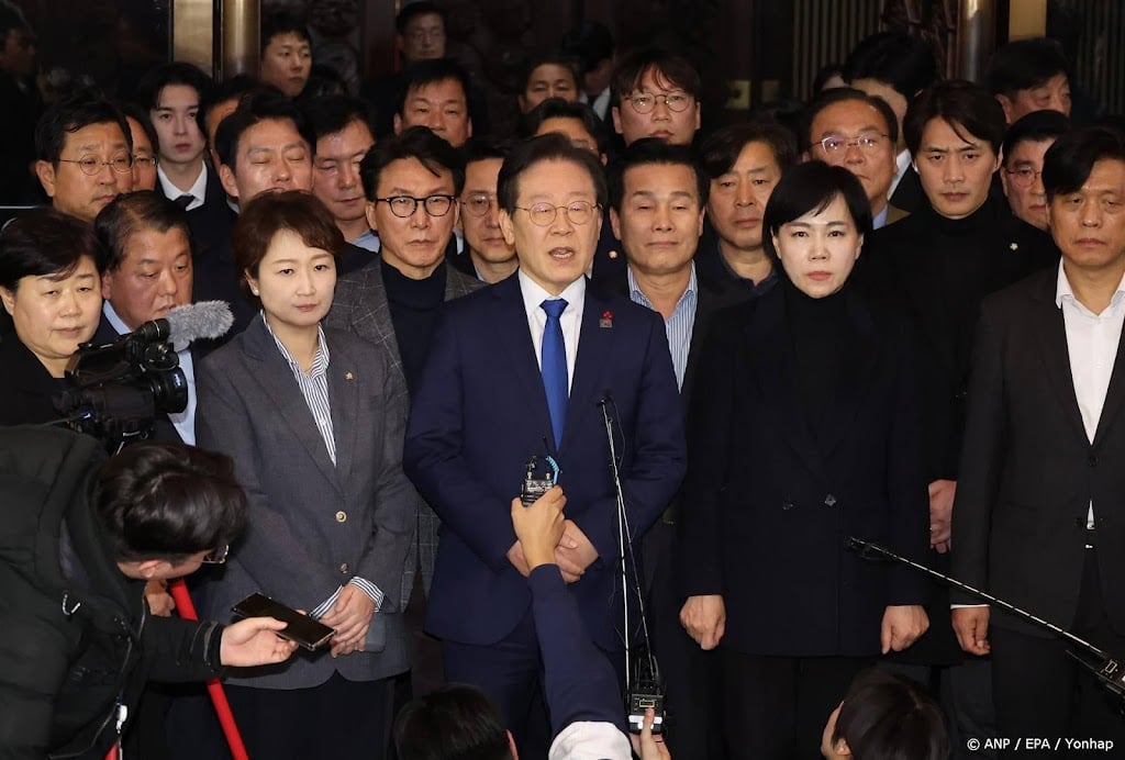 Zuid-Koreaanse parlementariërs tot diep in de nacht op hun zetels