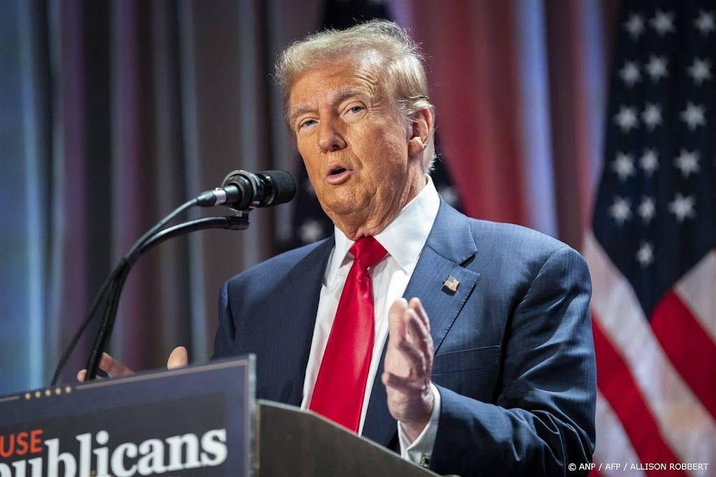 Krant: Trump wil miljardair als tweede man op Defensie