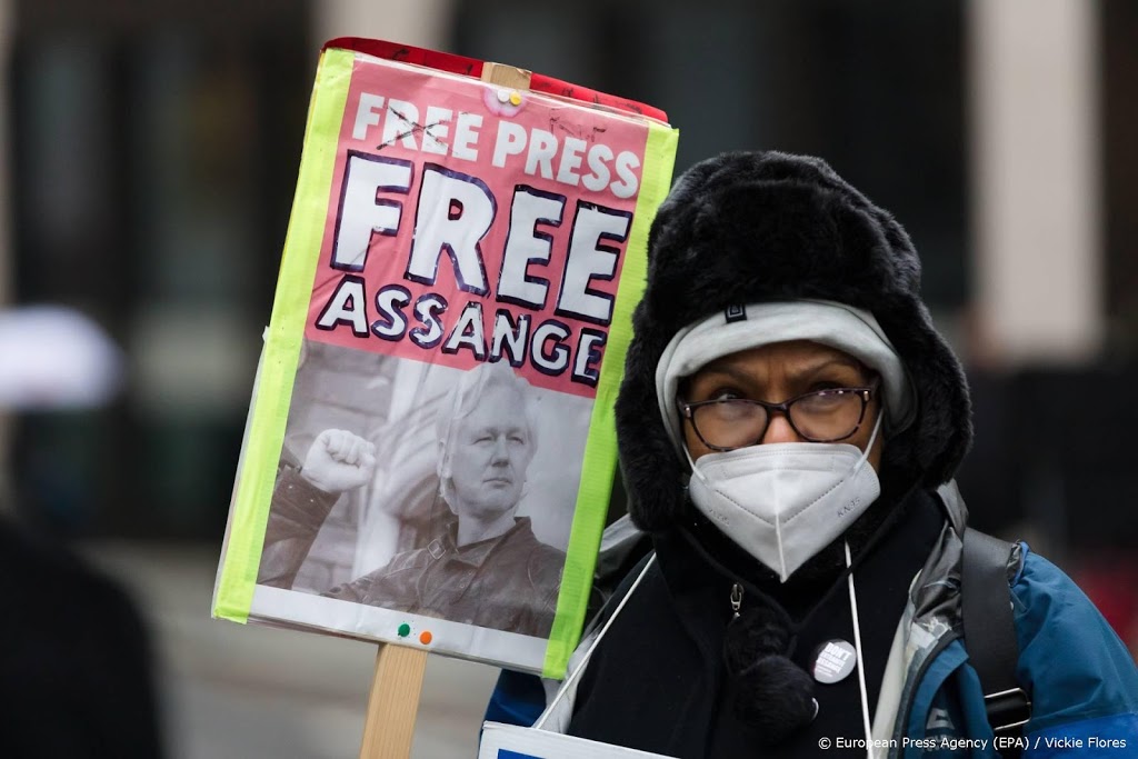 Britse rechter blokkeert uitlevering Julian Assange 
