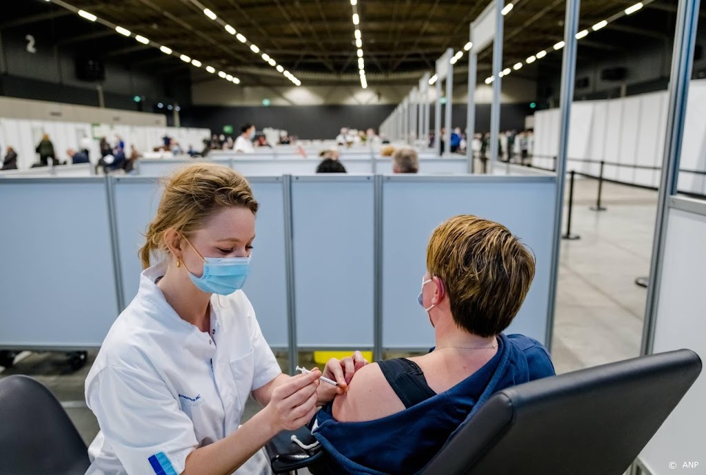 Laatste volwassenen, uit 2003, kunnen boosterafspraak maken