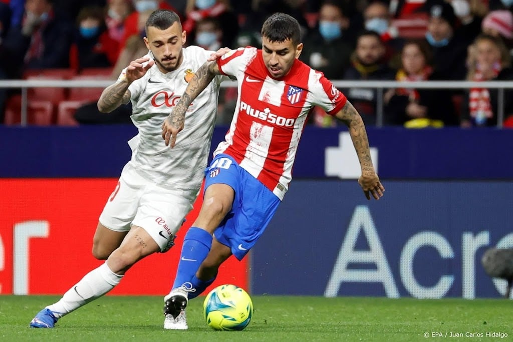 Argentijnse aanvaller Correa langer bij Atlético Madrid