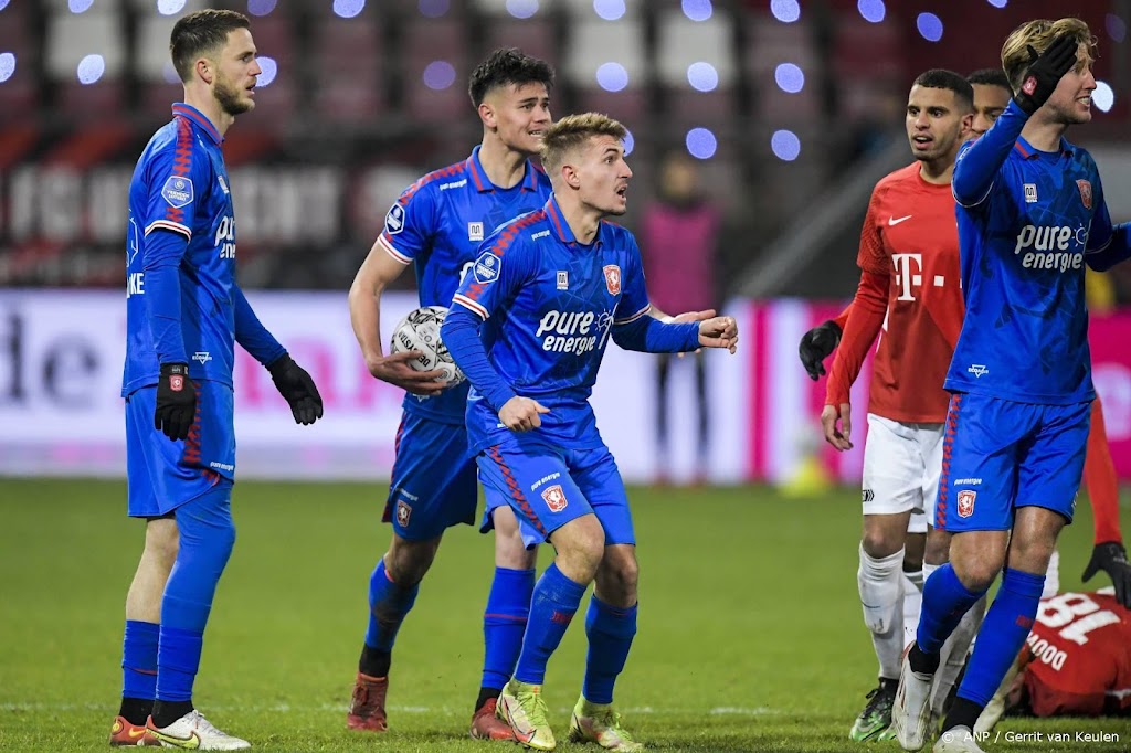 FC Twente vecht schorsing Sadilek aan