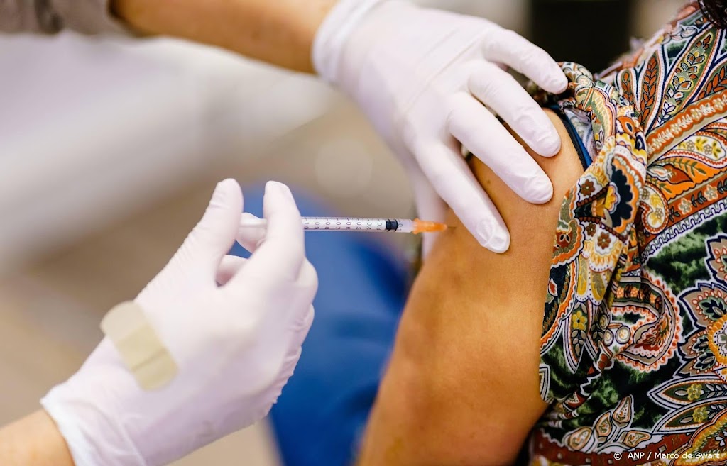 Cijfers aangepast: 2 op 3 positief getesten volledig gevaccineerd