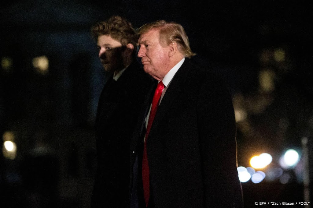 Trump houdt State of the Union tijdens afzettingsproces