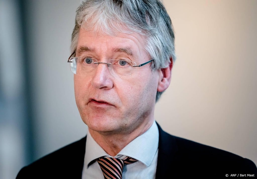 Minister Slob belooft 'alles wat nodig is' tegen achterstanden