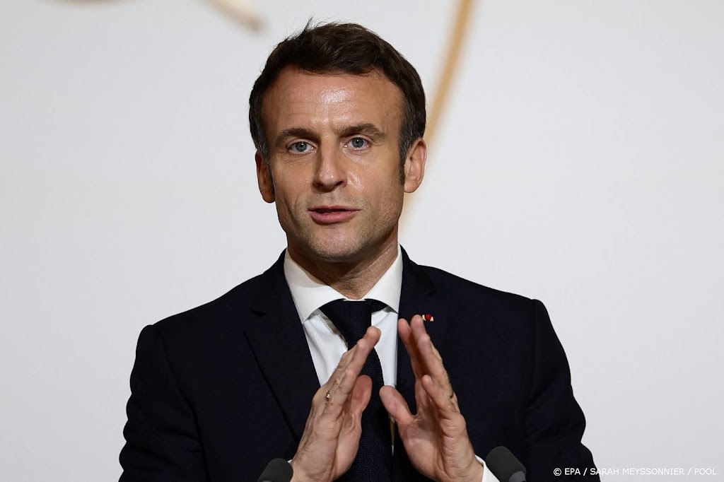 Franse president Macron bezoekt Rusland en Oekraïne komende week