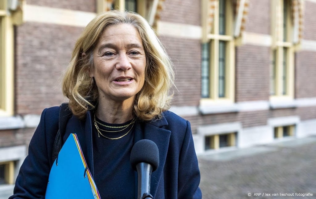 Minister praat maandag met nachtclubhouders, disco's nu niet open