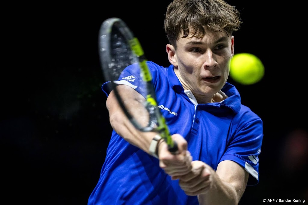 Tennistalent Röttgering kan in Ahoy niet stunten tegen Bellucci 