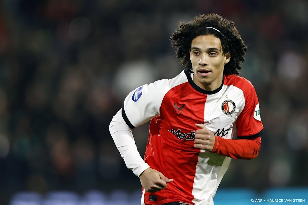 Feyenoord verhuurt middenvelder Zechiël aan Sparta Rotterdam