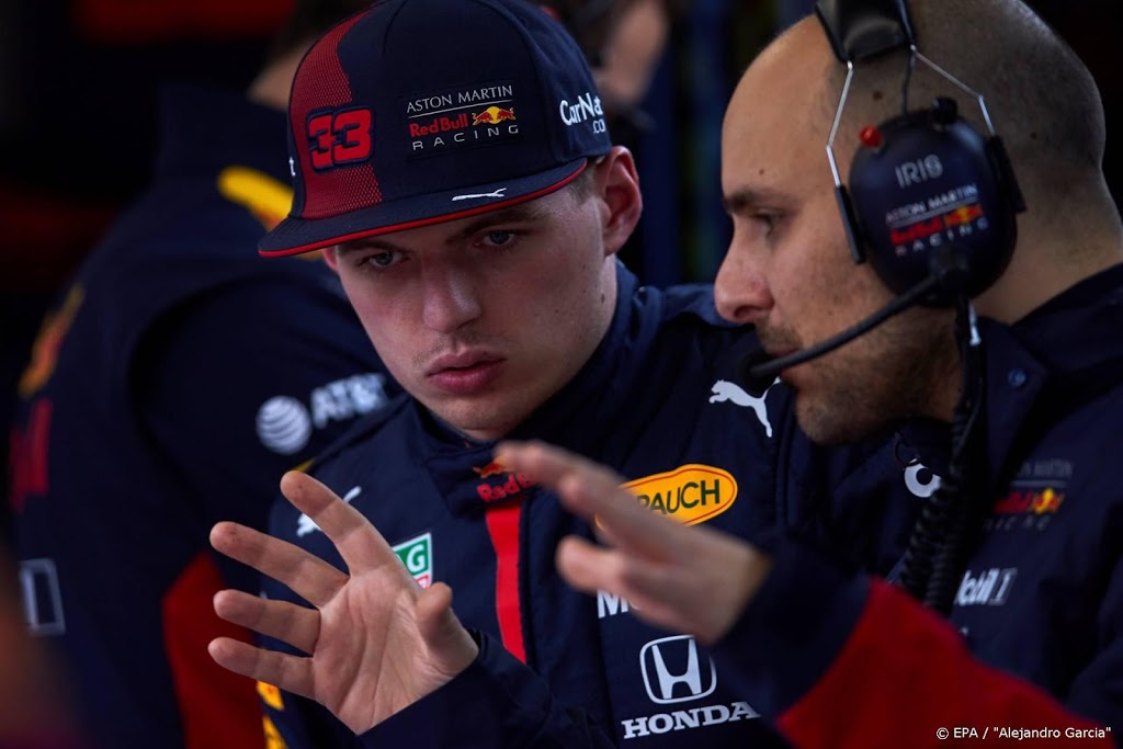 Verstappen rijdt als eerste op vernieuwd circuit Zandvoort