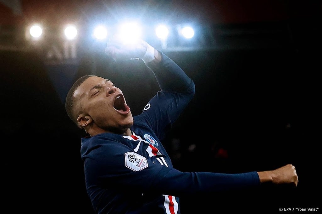 Mbappé leidt Paris Saint-Germain naar finale Franse beker