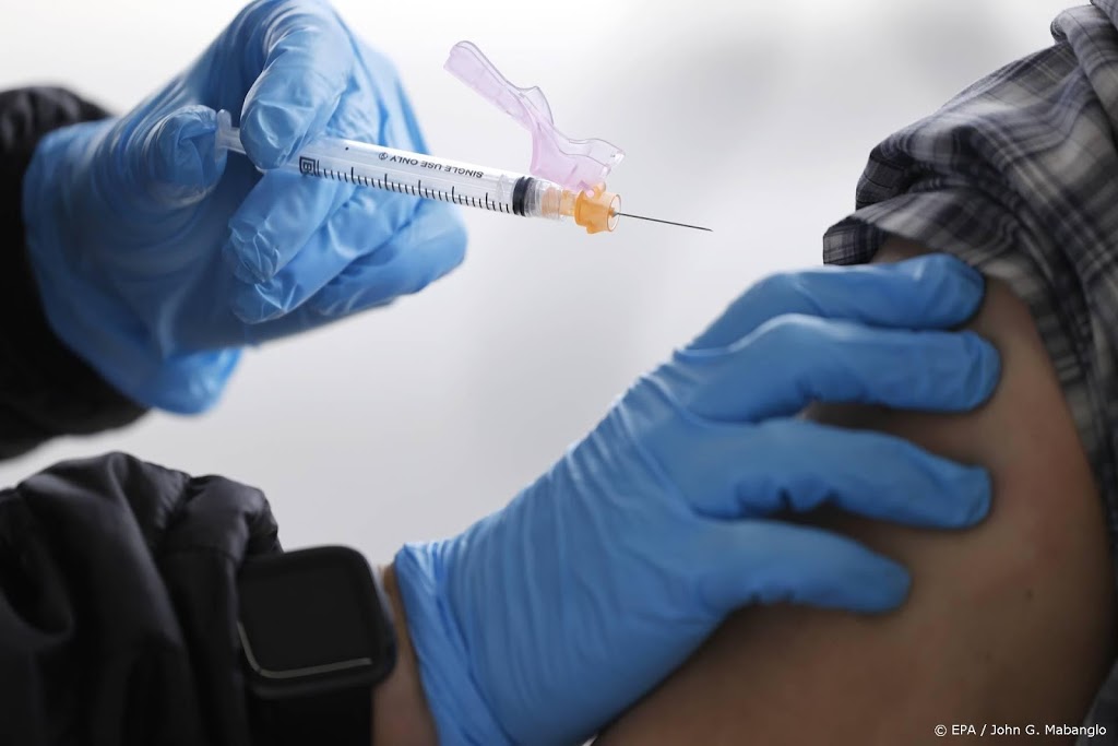 Britten gaan aangepaste coronavaccins versneld goedkeuren