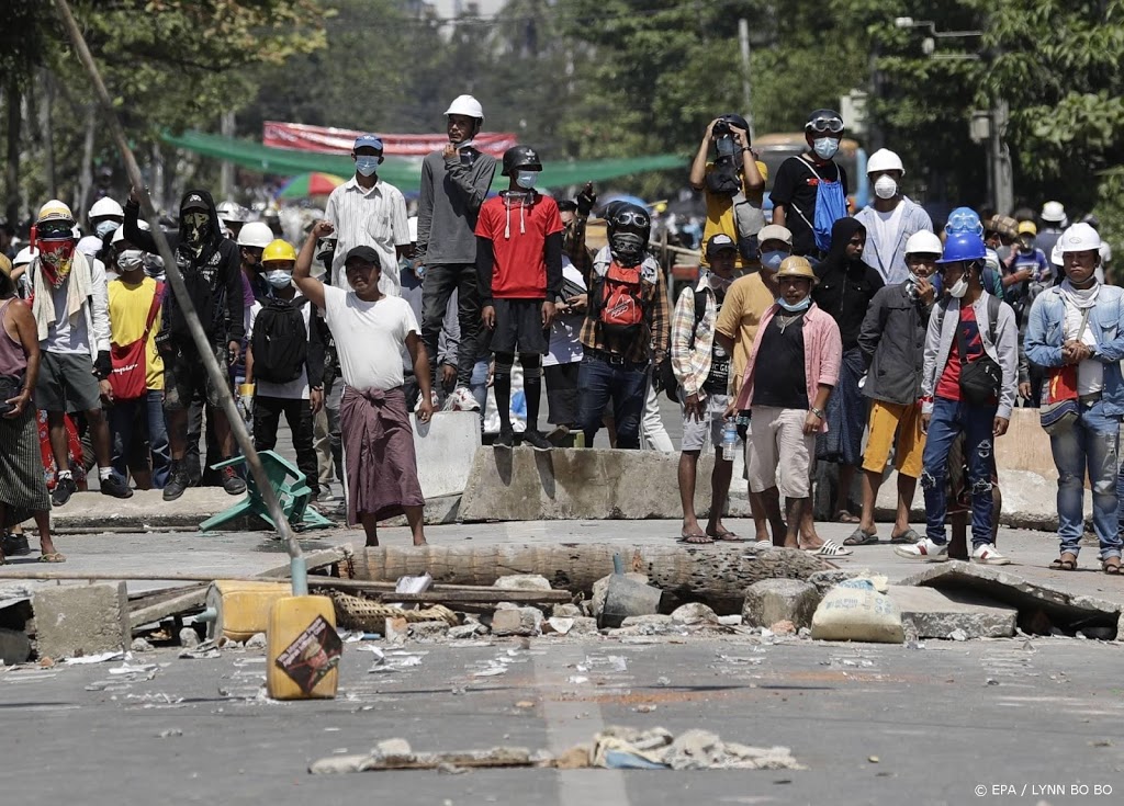 Al 54 doden en 1700 arrestaties sinds begin staatsgreep Myanmar