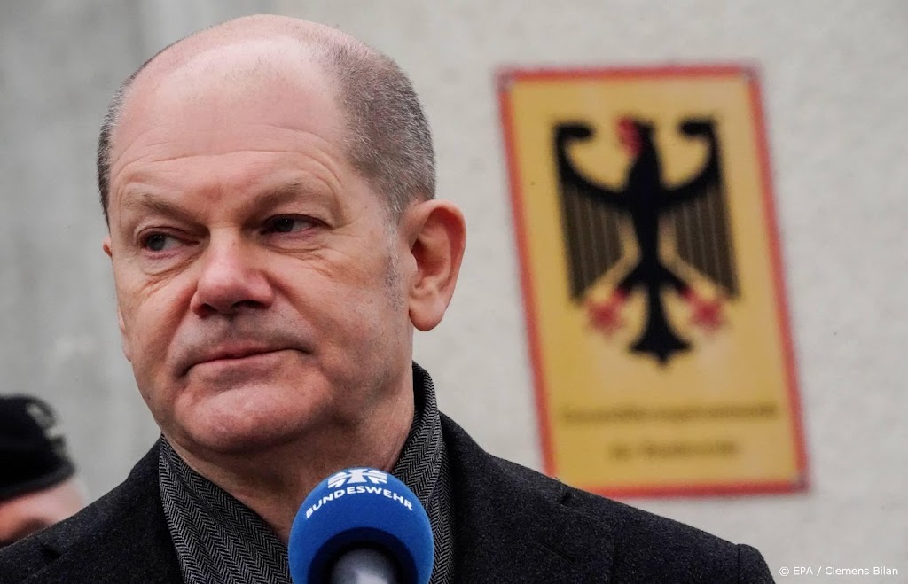 Scholz vraagt Poetin offensief in Oekraïne direct te staken