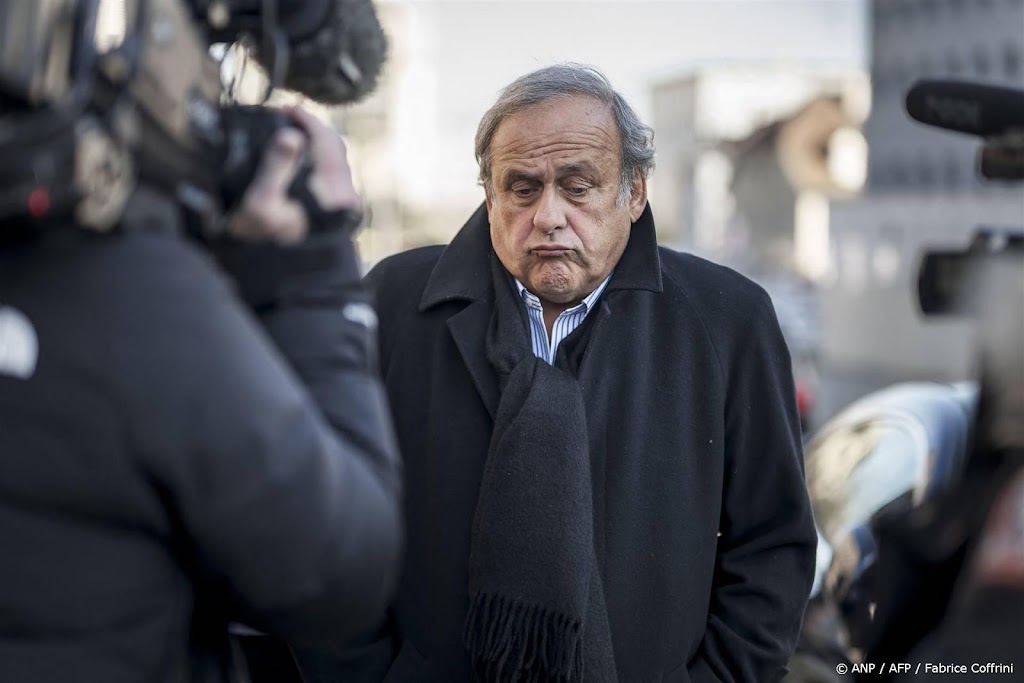 Aanklager eist voorwaardelijke celstraf tegen Blatter en Platini