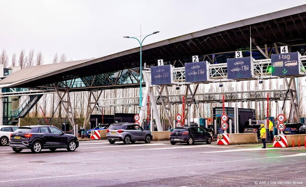 Verkeer om de beurt door Westerscheldetunnel tijdens werk in 2027