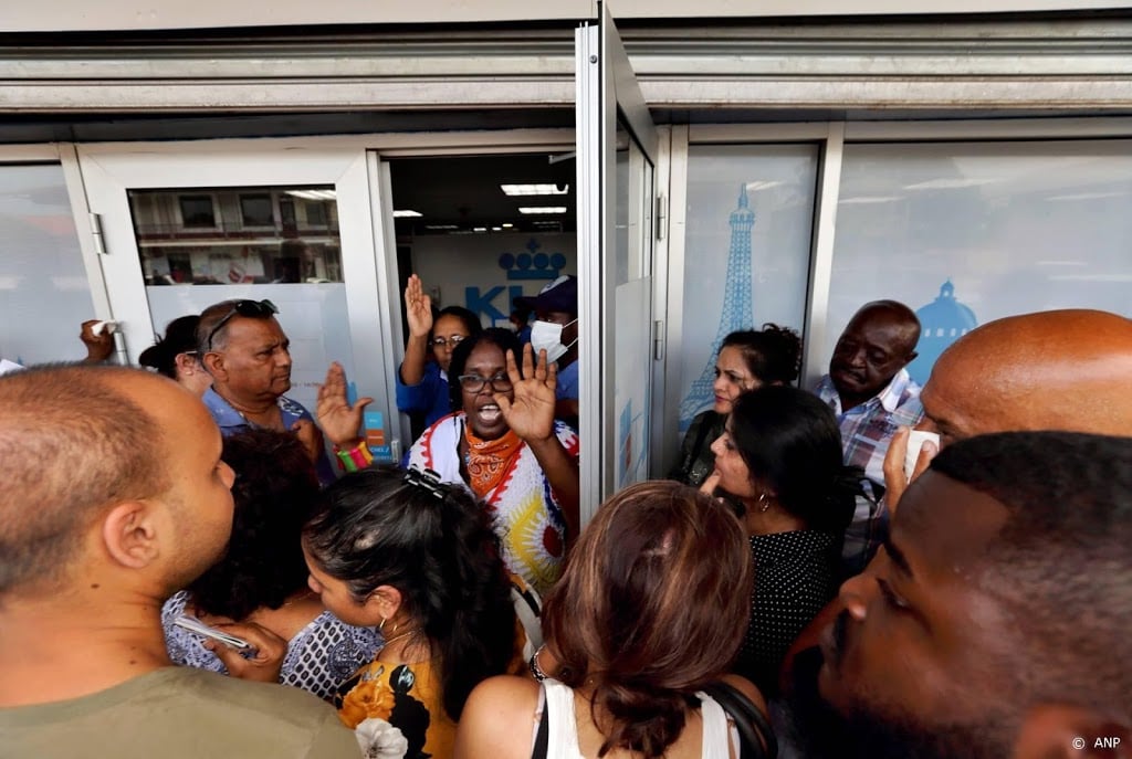 Vliegtuig kapot, repatrianten vanuit Suriname gestrand