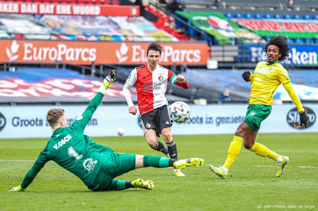 Berghuis bezorgt gehavend Feyenoord zege op Fortuna