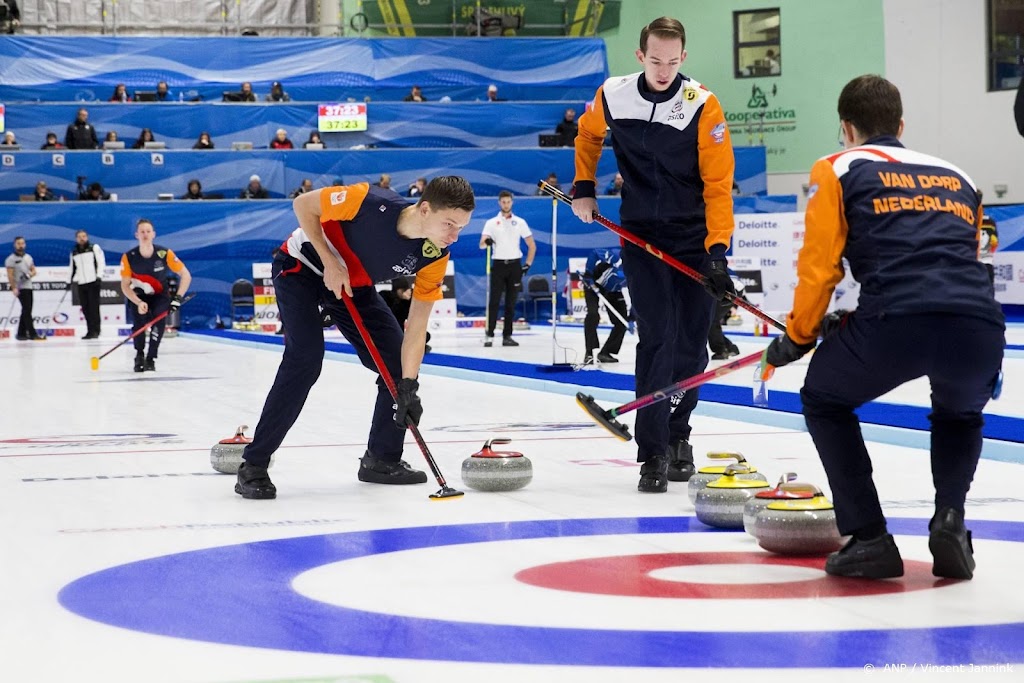 Curlingmannen verliezen ook van Canada op WK 