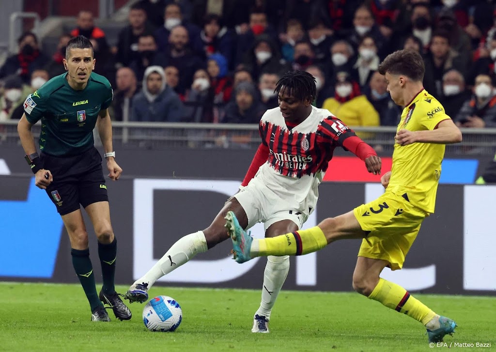 Koploper AC Milan komt niet tot scoren in thuisduel met Bologna