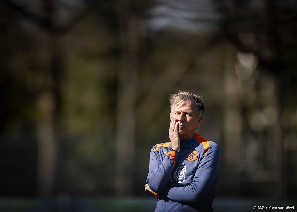 Jonker kiest voor verdedigsters Dijkstra, Janssen en Buurman