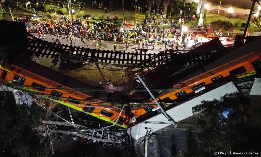Doden en gewonden door instorten metroviaduct in Mexico-Stad