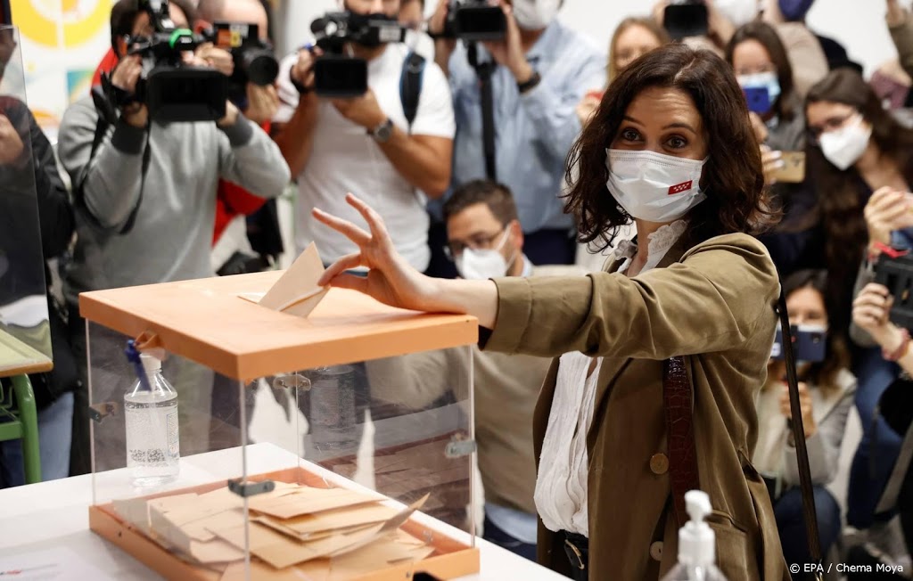 Verkiezingen Madrid gewonnen door ‘rebellerende’ regiopresident