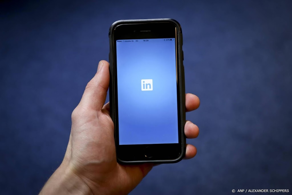 LinkedIn vergoedt honderden vrouwen na klacht loondiscriminatie