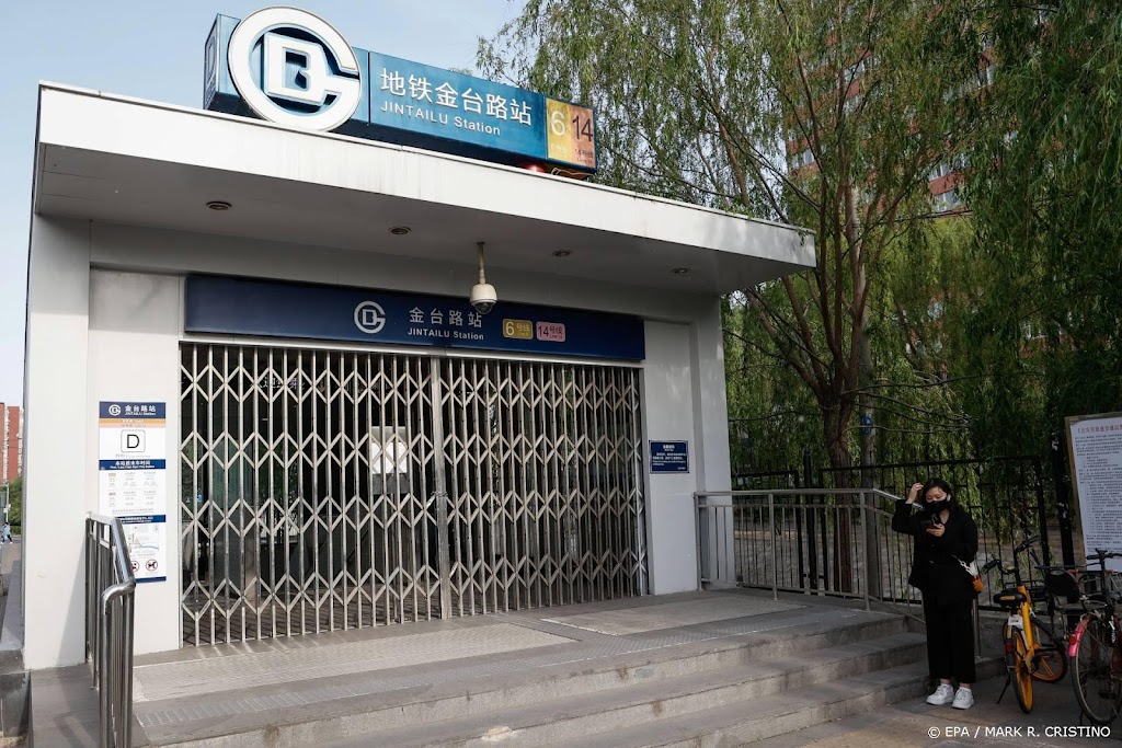 Beijing beperkt openbaar vervoer om opmars coronavirus