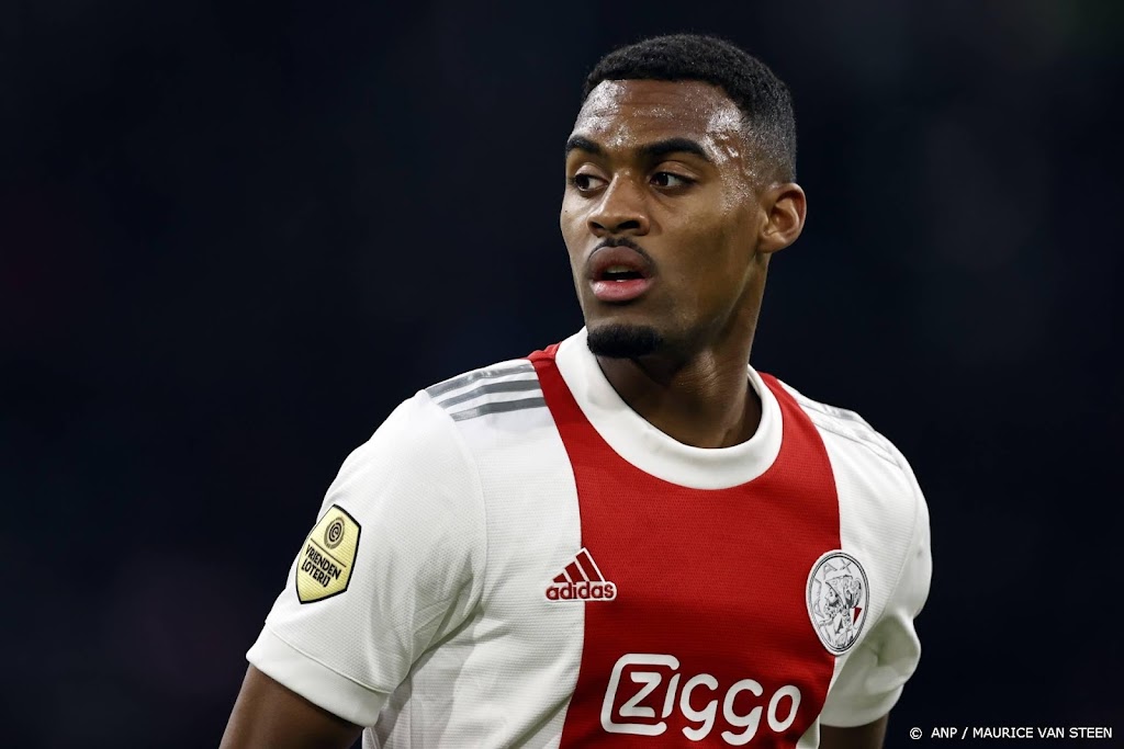 Seizoen voorbij voor geblesseerde Ajacied Gravenberch