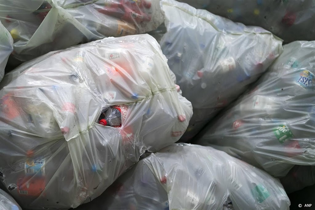 185 investeerders eisen radicalere aanpak terugdringen plastic
