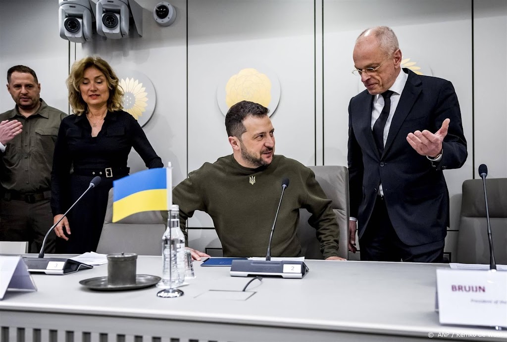 Veel buitenlandse aandacht voor bezoek Zelensky aan Nederland