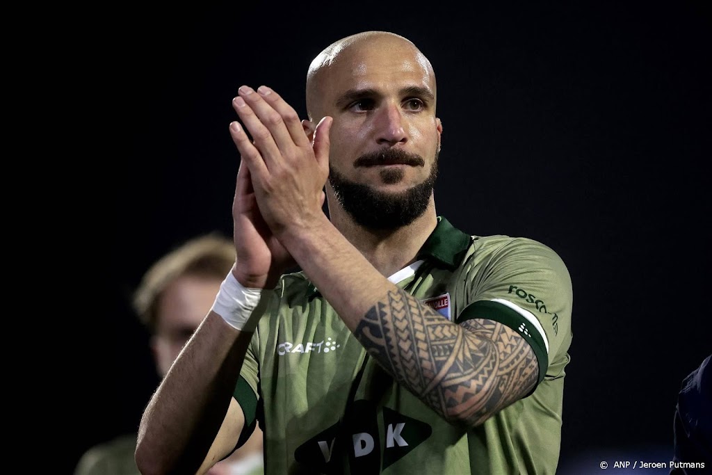Voetballer Vellios met PEC Zwolle mee naar de Eredivisie