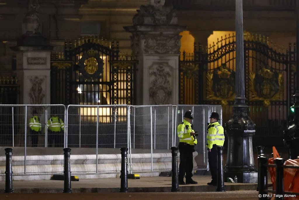 Munitiegooier Buckingham Palace naar inrichting