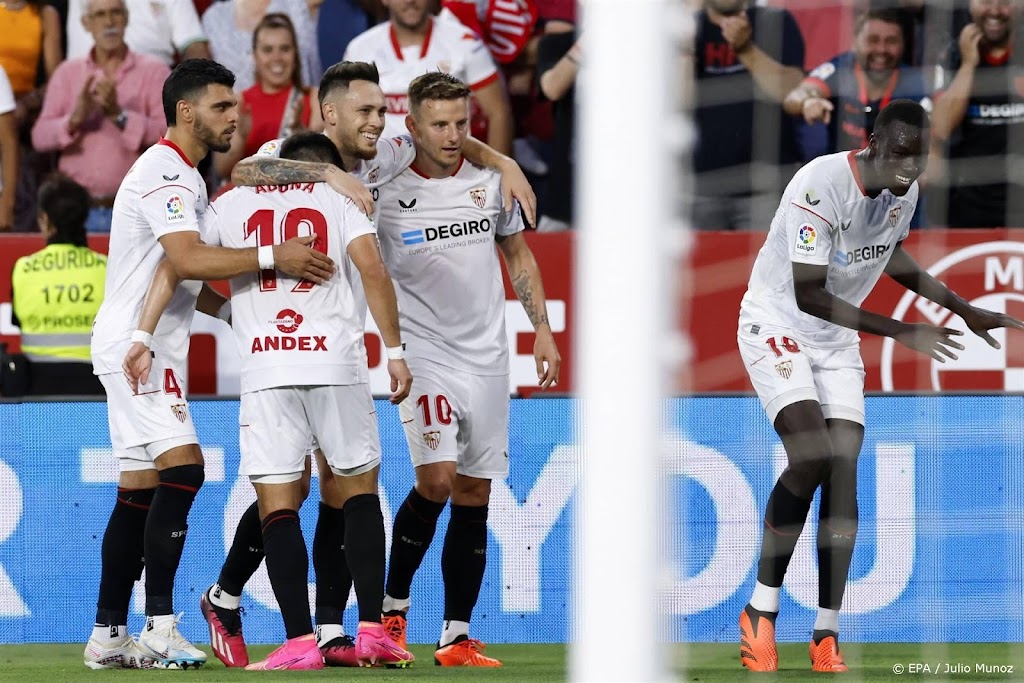 Sevilla verslaat Espanyol ondanks eigen doelpunt Rekik