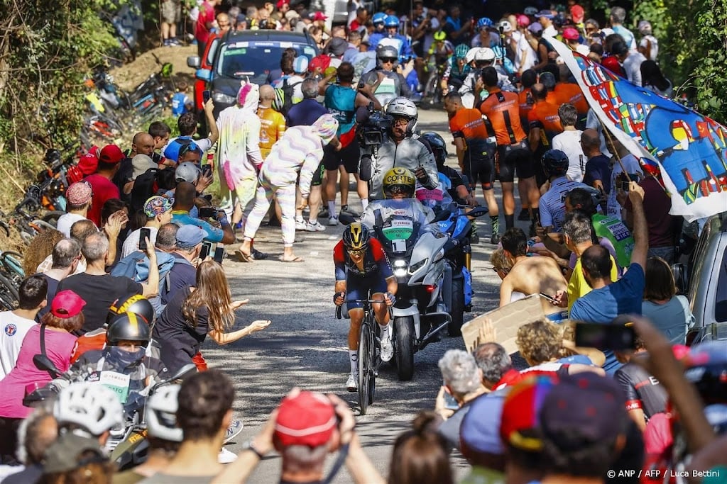 Loodzware Giro begint met korte, pittige etappe naar Turijn
