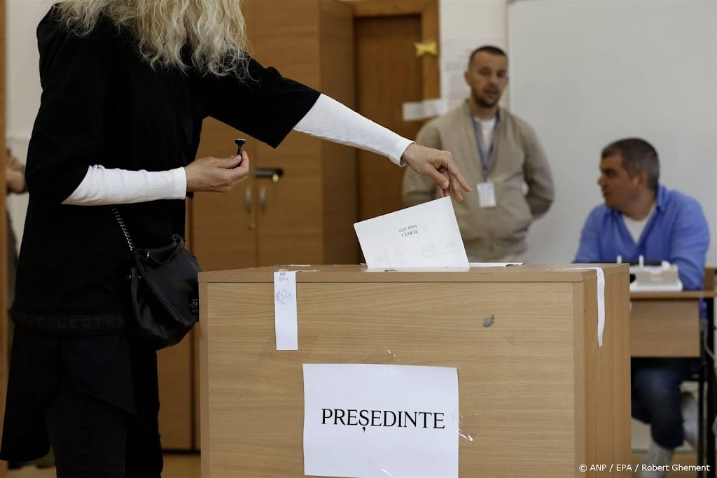 Roemenen na geschrapte verkiezingen opnieuw naar de stembus